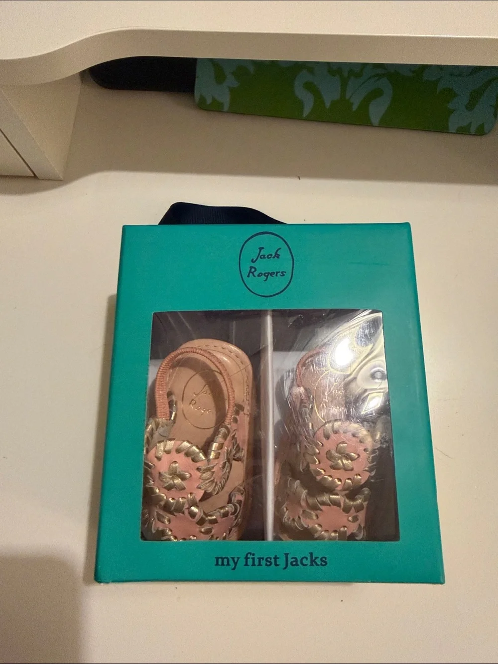 Jack Rogers Baby Lauren Blush Pink and Gold Leather Sandals Sz. 1 (6 wk - 3 mo)